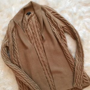Talbots tan cardigan 🔥